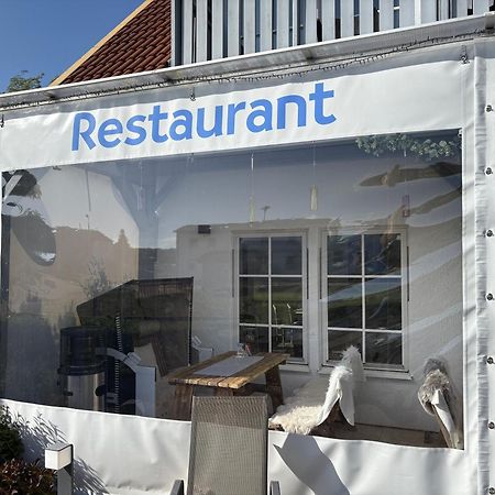 Hotel Inselglueck - Restaurant & Cafe لوهم المظهر الخارجي الصورة